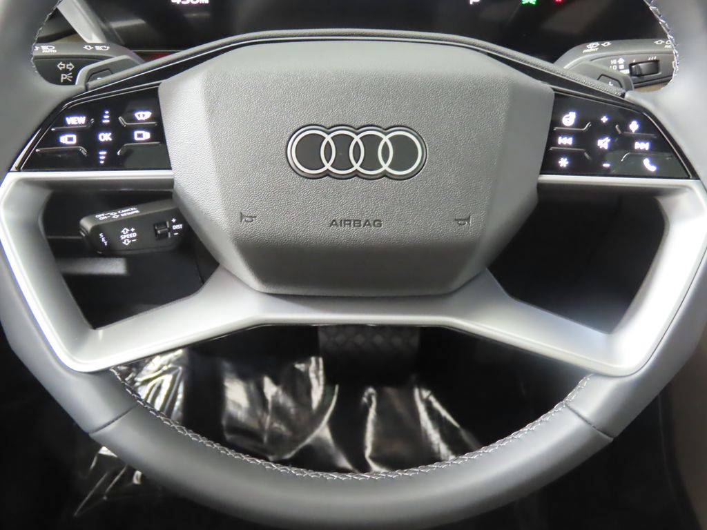 Thumbnail: 2025 Audi Q5 - 14