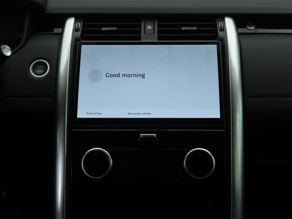 Thumbnail: 2025 Land Rover Discovery - 14