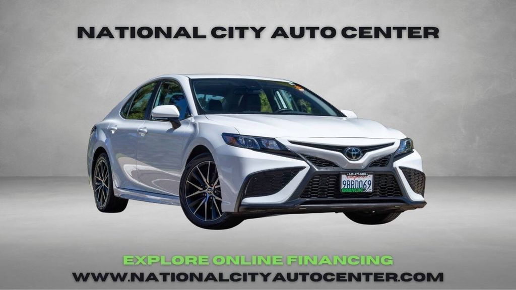 Used 2022 Toyota Camry SE 4D Sedan