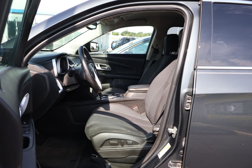 Thumbnail: 2013 Chevrolet Equinox - 12
