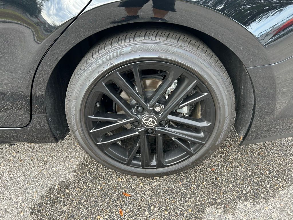 Thumbnail: 2025 Toyota Camry - 9