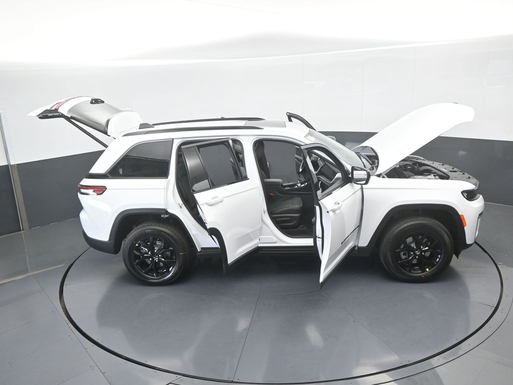 New 2026 Bright White Clearcoat Jeep Laredo image 65