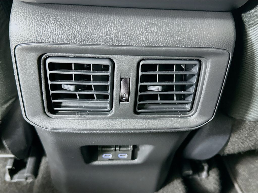 Thumbnail: 2025 Toyota RAV4 - 26