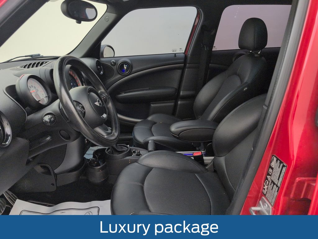 Used 2013 Red MINI Base image 4
