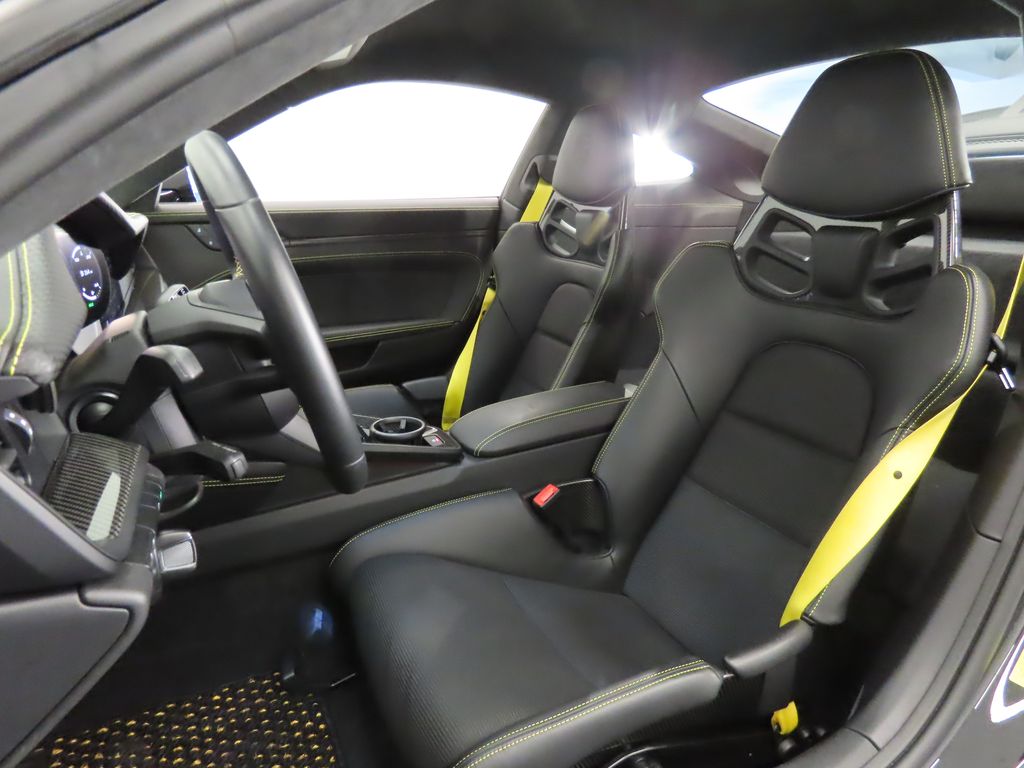 Thumbnail: 2022 Porsche 911 - 15