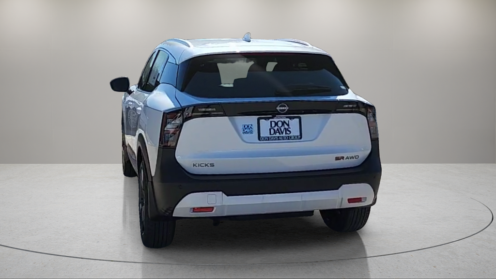2025 Nissan Kicks