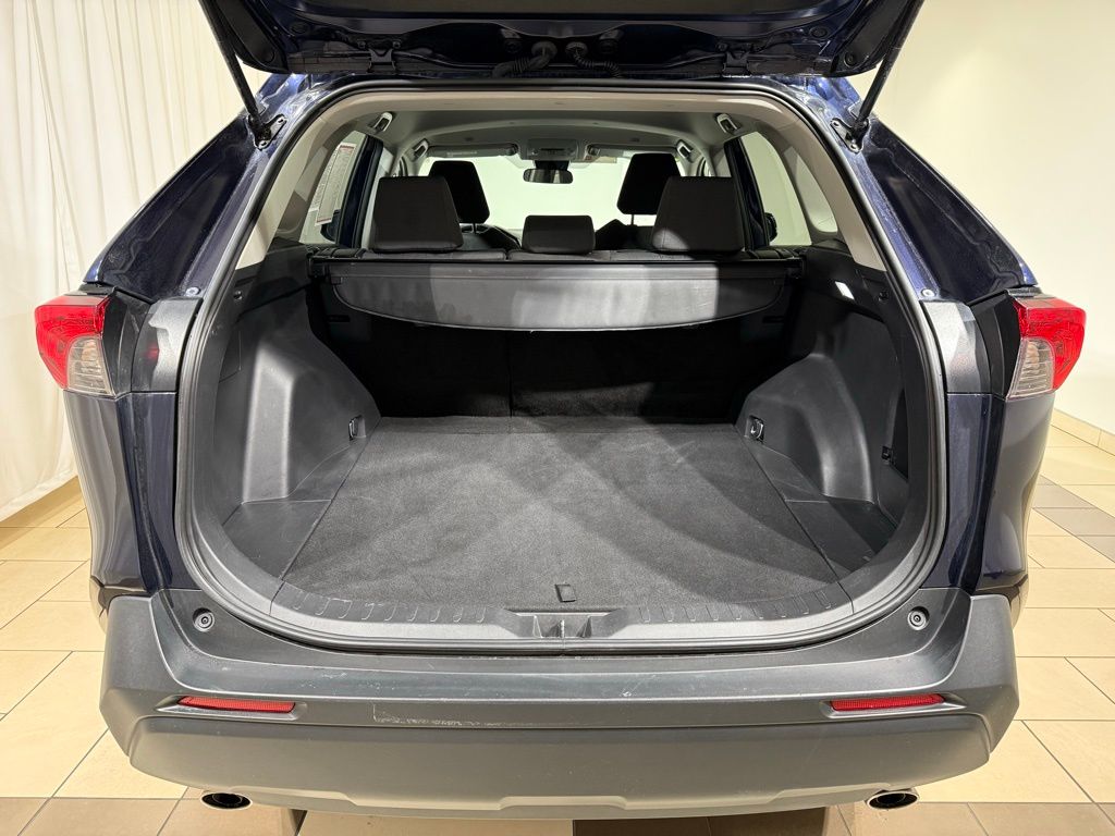 Thumbnail: 2025 Toyota RAV4 - 11