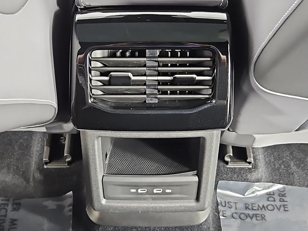 Thumbnail: 2023 Volkswagen ID.4 - 24