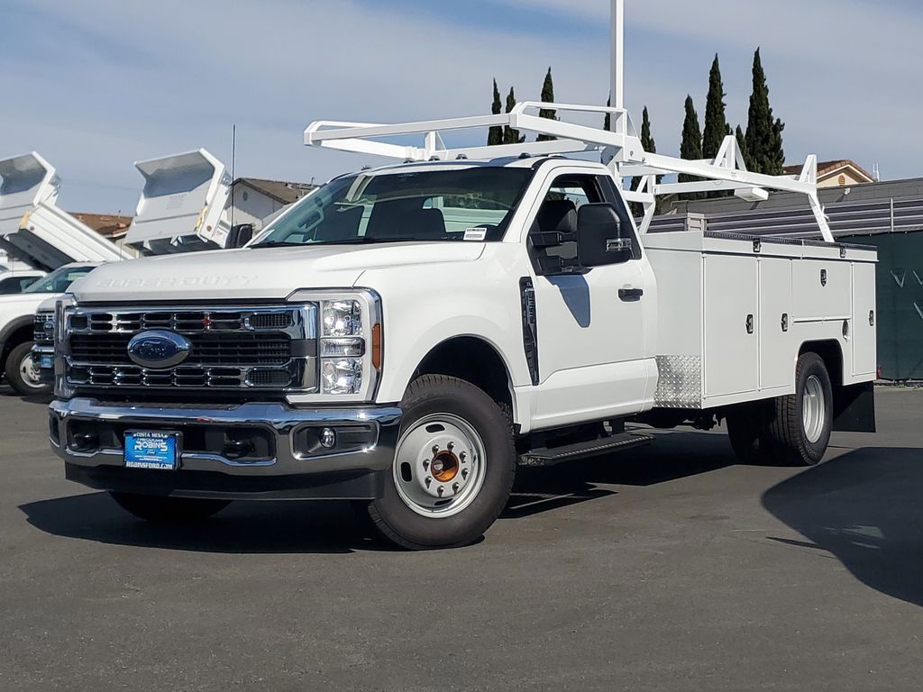 View vehicle photo 2