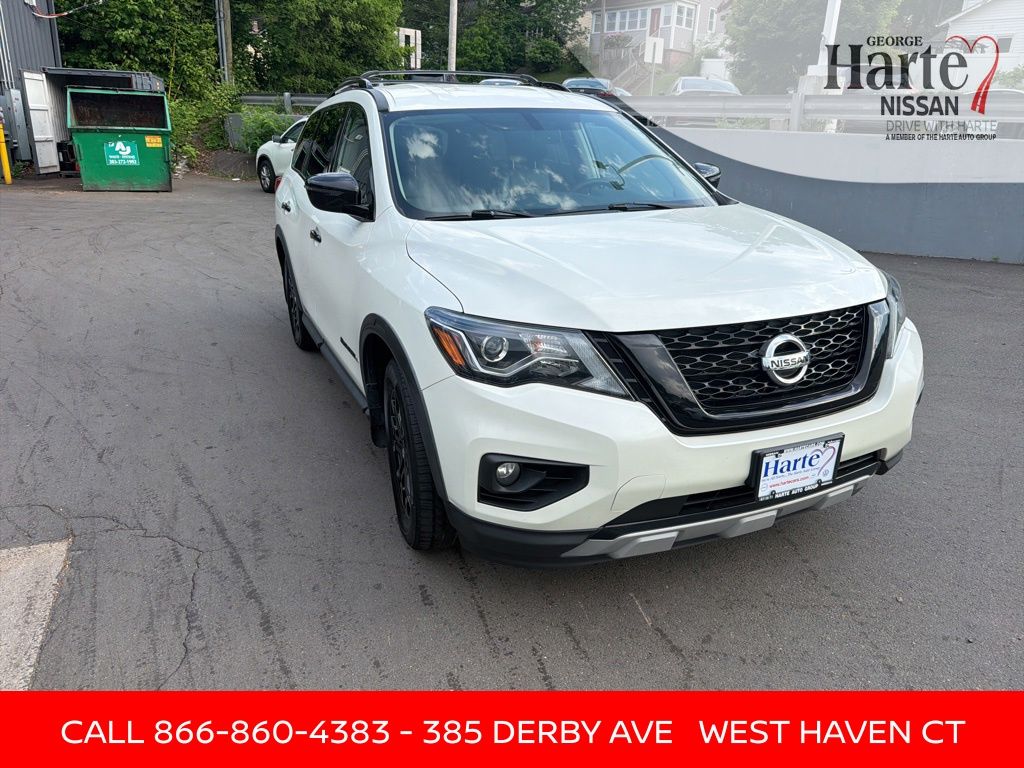 2019 Nissan Pathfinder SV