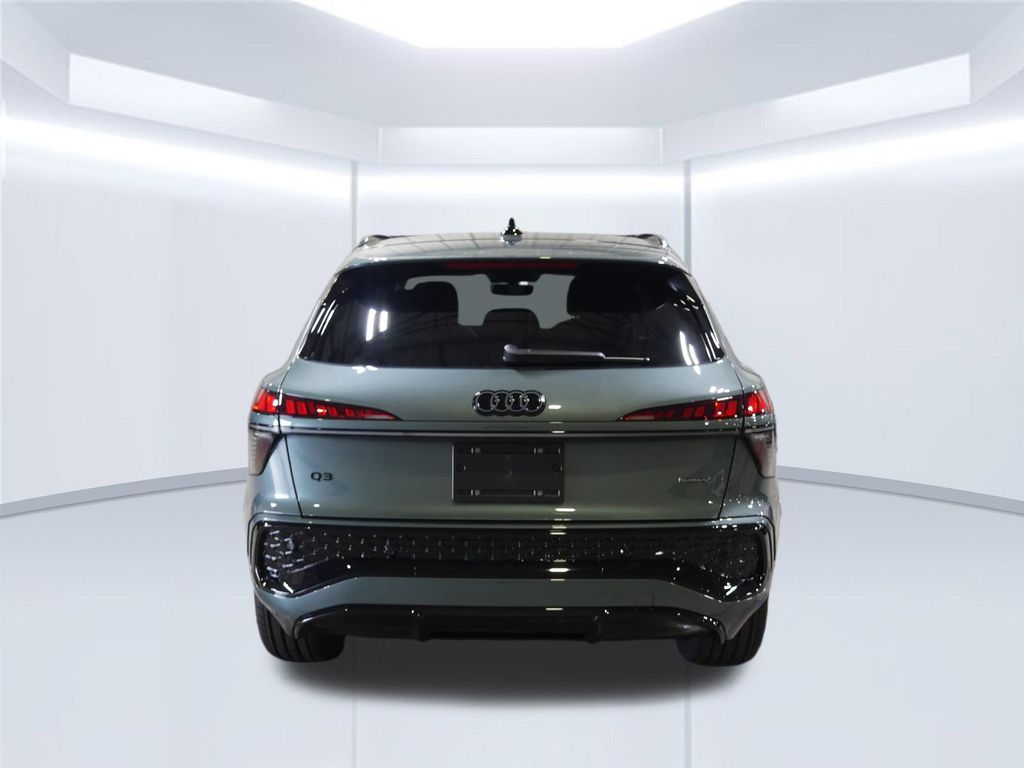Thumbnail: 2026 Audi Q3 - 4