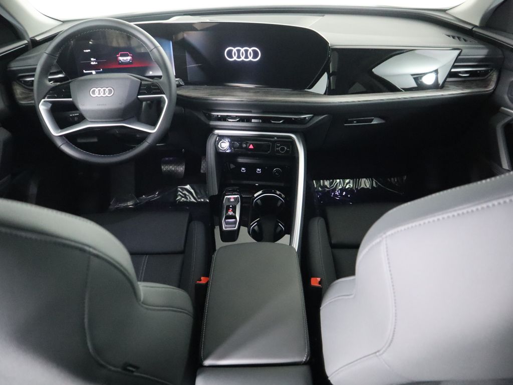 Thumbnail: 2025 Audi Q5 - 13