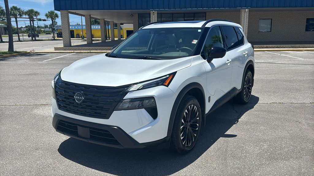 2026 Nissan Rogue Dark Armor's photo