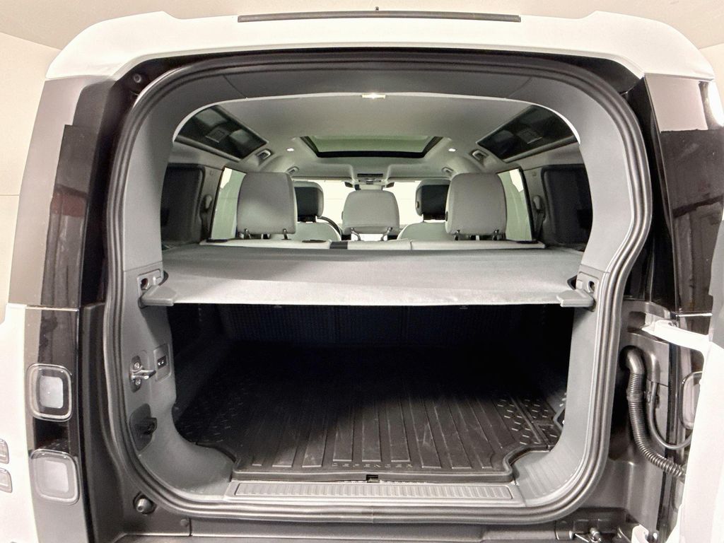 Thumbnail: 2026 Land Rover Defender - 29