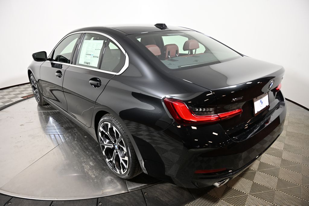 Thumbnail: 2025 BMW 3 Series - 3