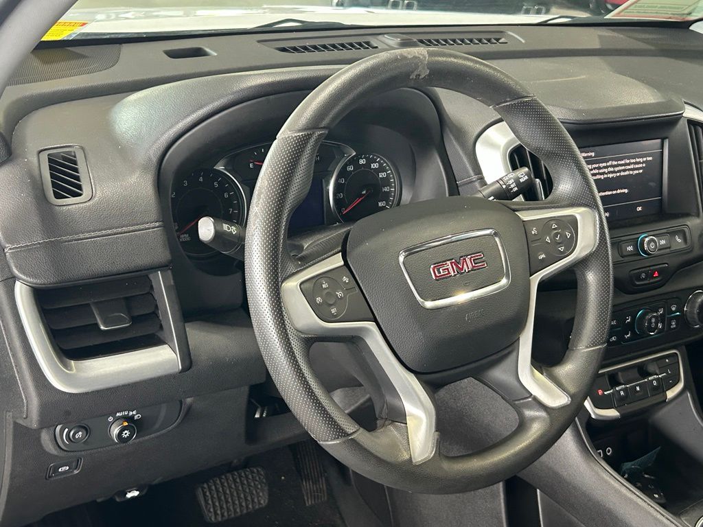 Used 2023 Summit White GMC SLE image 20