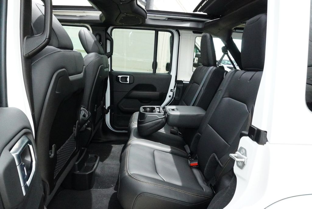 New Car 2025 Jeep Wrangler  Sahara For Sale Under $60,000 In Weatherford, Texas