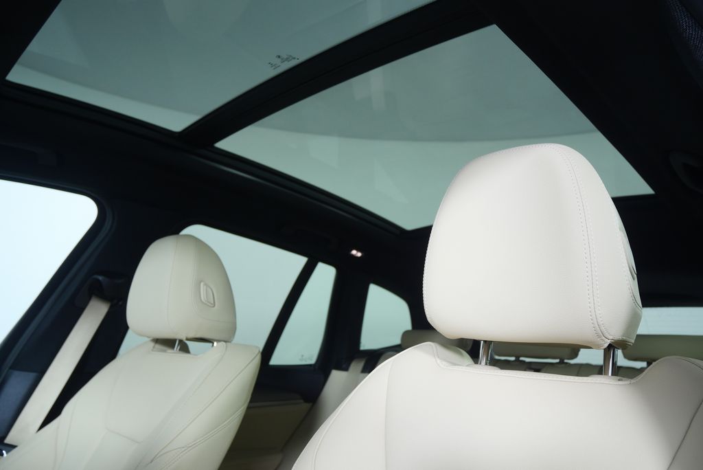 Thumbnail: 2021 BMW X3 - 12