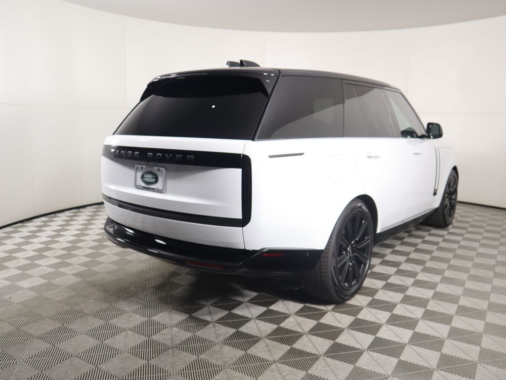 Thumbnail: 2025 Land Rover Range Rover - 5