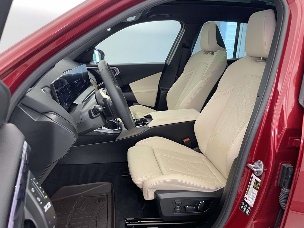 2025 BMW X3 30 xDrive - 4