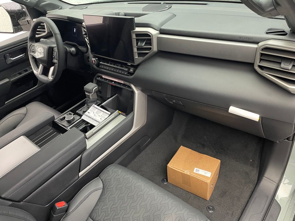 2025 Toyota Sequoia Limited 16