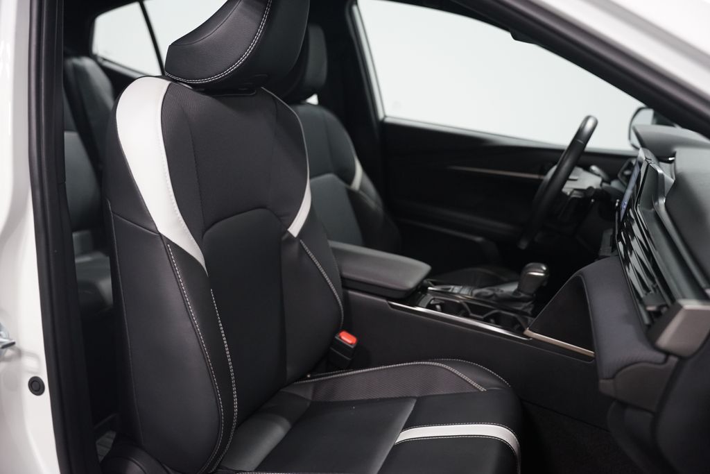 Thumbnail: 2025 Toyota Camry - 14