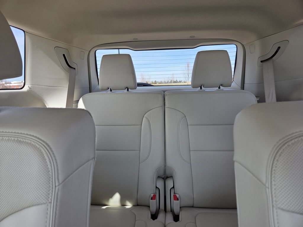 2023 GMC Acadia AWD Denali