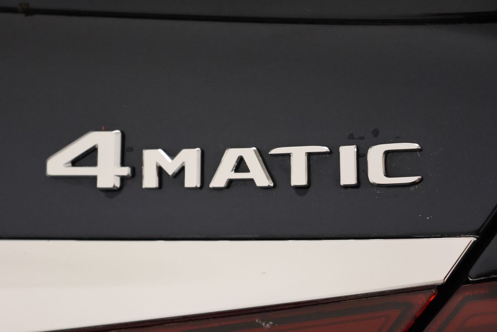 Thumbnail: 2023 Mercedes-Benz E-Class - 10