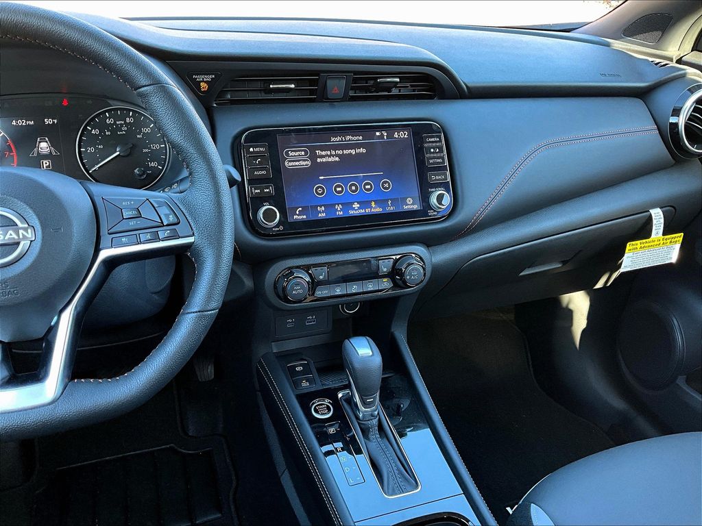 2024 Nissan Kicks — photo 12