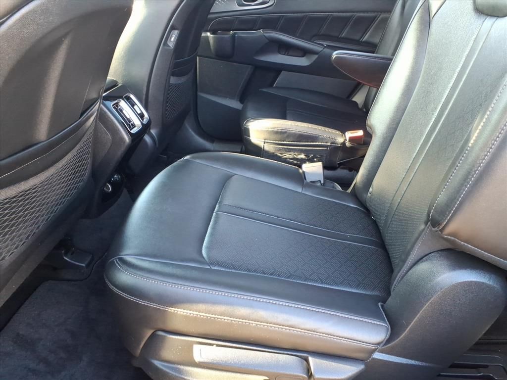 used 2023 Kia Sorento car, priced at $26,500