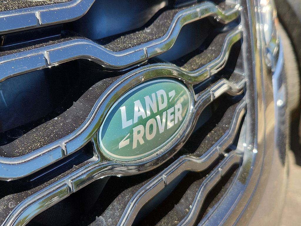 Thumbnail: 2023 Land Rover Range Rover Velar - 4