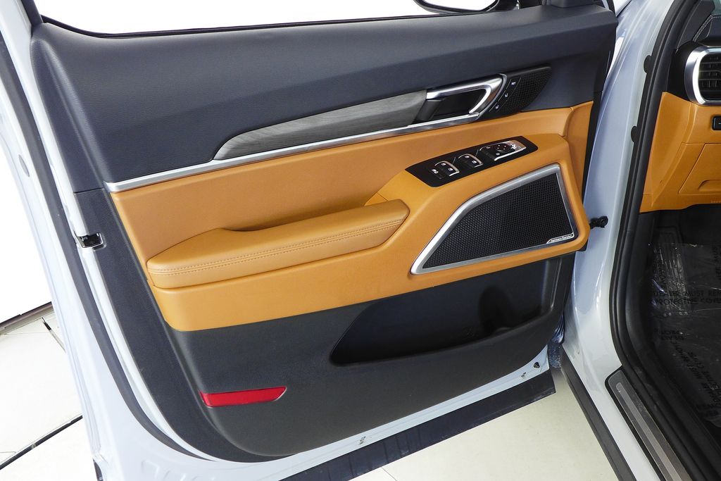 Thumbnail: 2024 Kia Telluride - 11