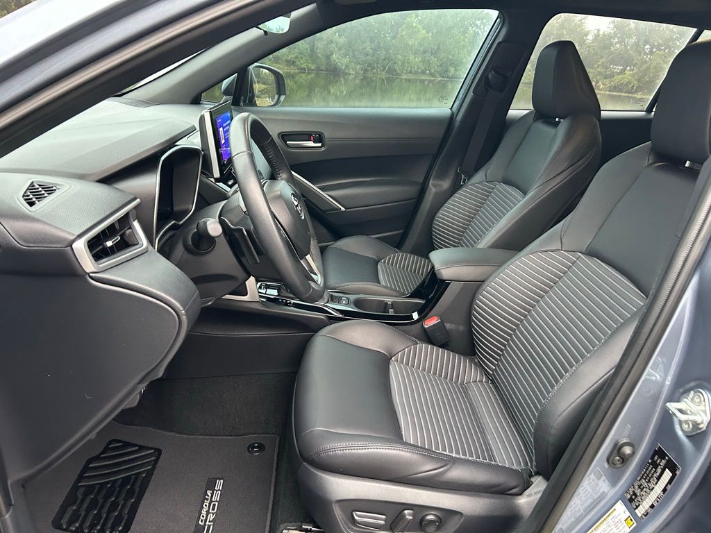 Thumbnail: 2024 Toyota Corolla Cross - 14