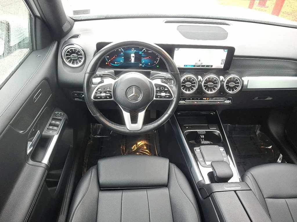 Thumbnail: 2022 Mercedes-Benz GLB - 11