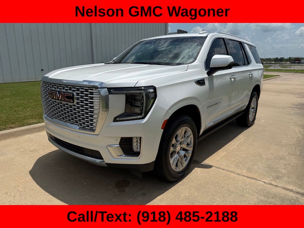 White Frost Tricoat 2022 GMC Yukon SUV / Crossover Four-Wheel Drive