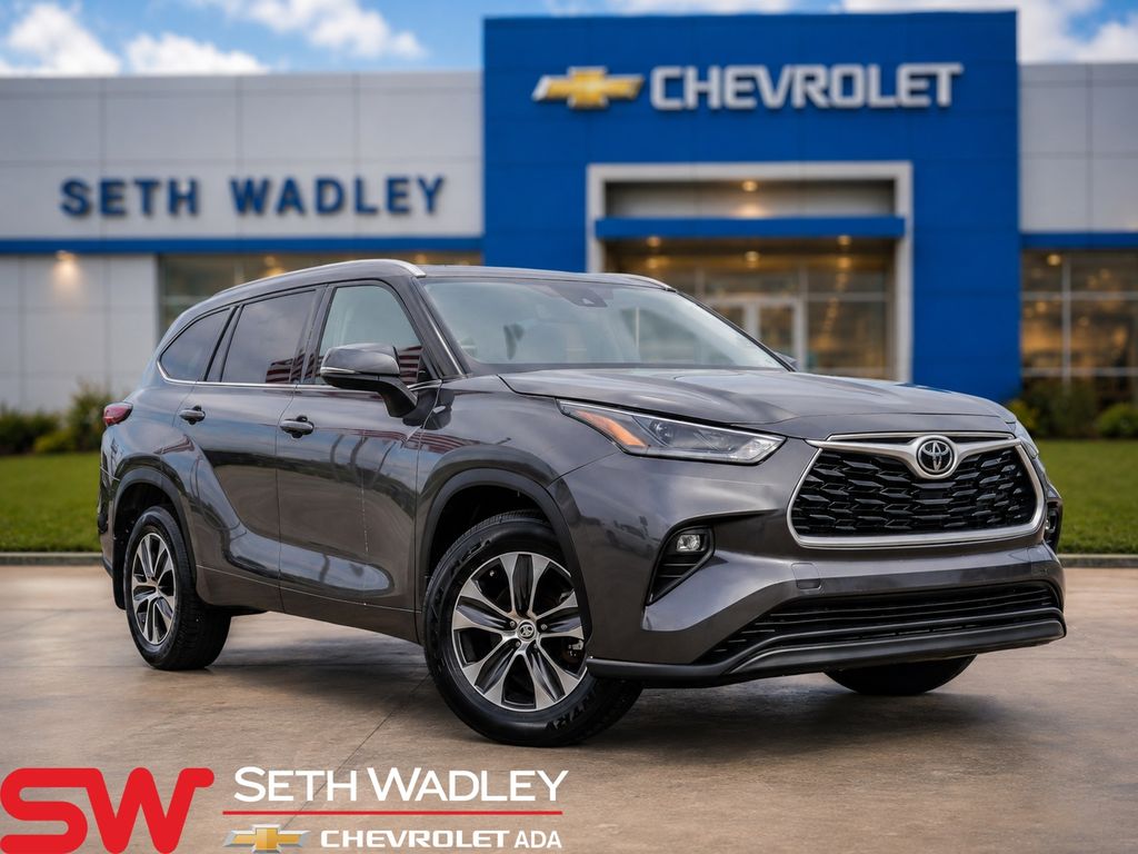 2021 Toyota Highlander XLE AWD