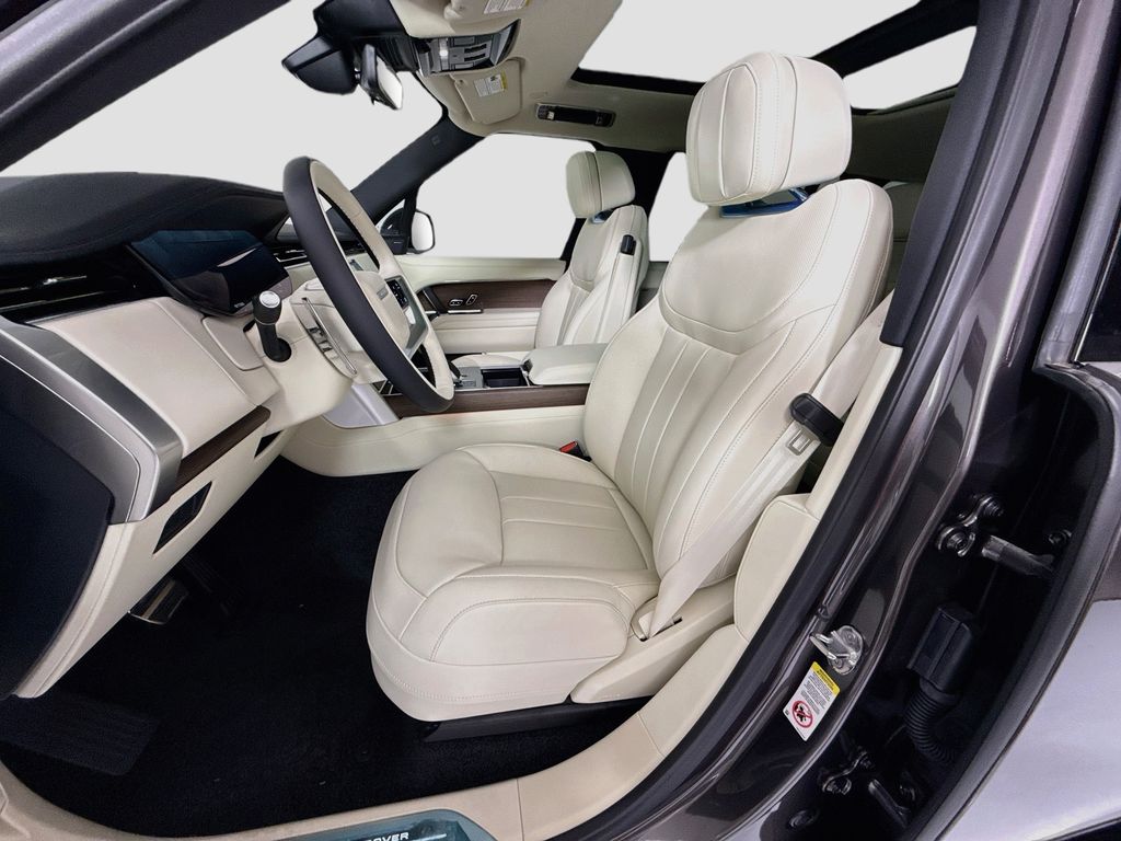 Thumbnail: 2026 Land Rover Range Rover - 20