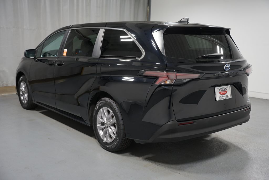 Thumbnail: 2024 Toyota Sienna - 6