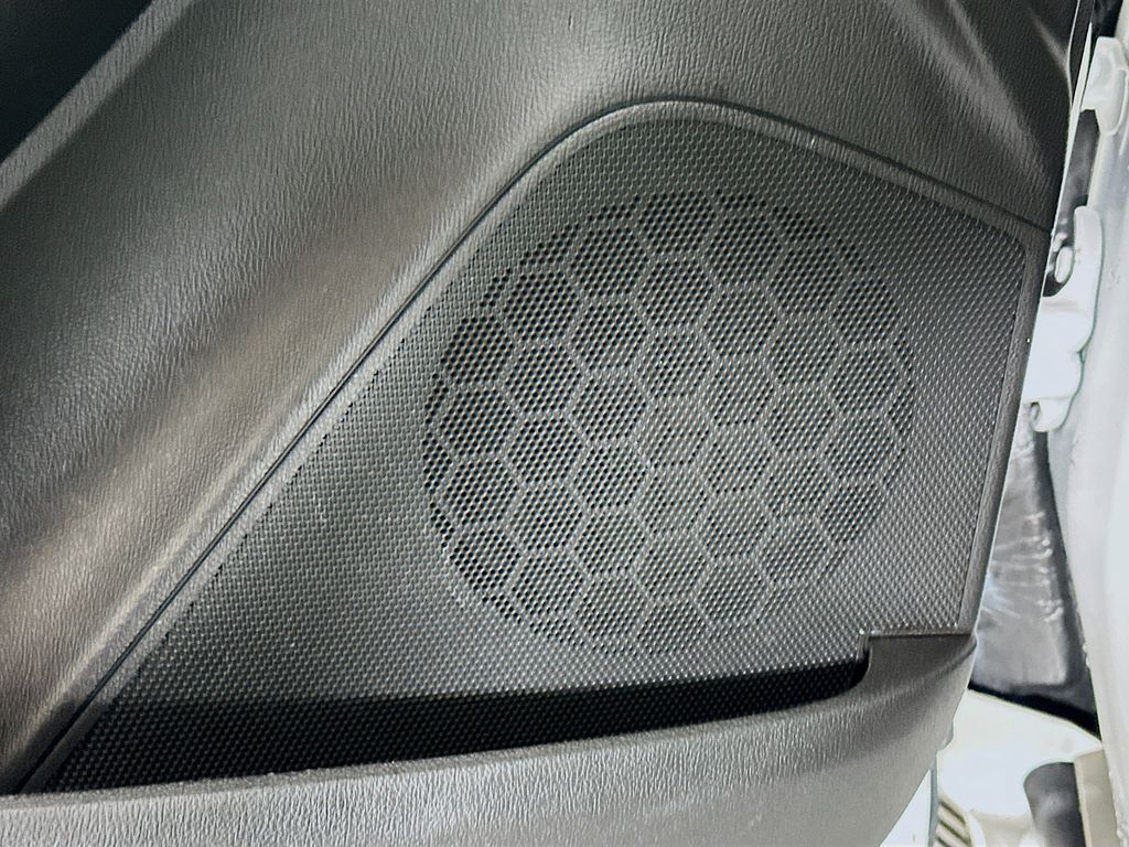 Thumbnail: 2019 Buick Encore - 18