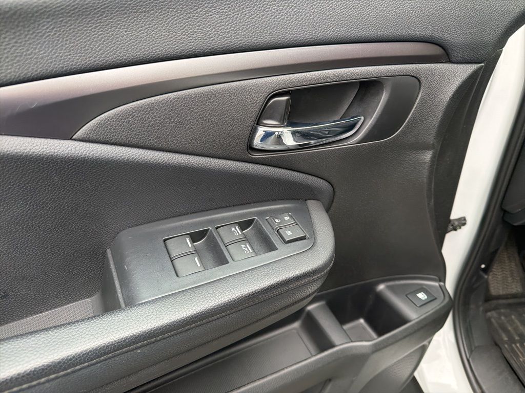 Thumbnail: 2022 Honda Pilot - 26