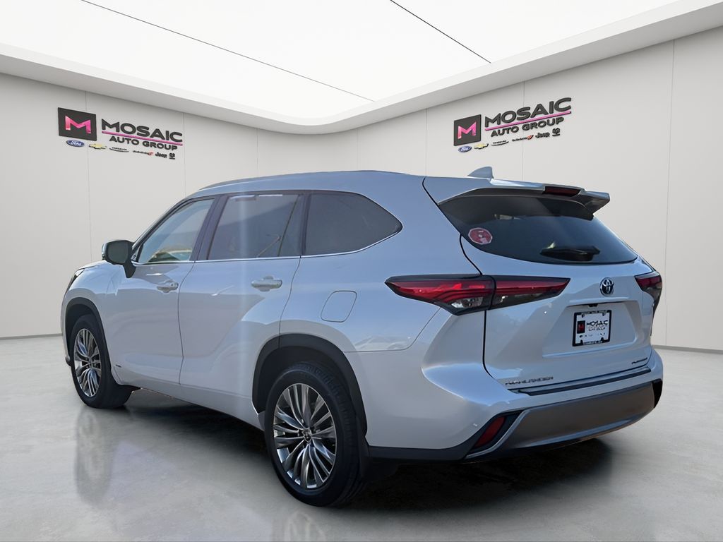 2023 Toyota Highlander Hybrid