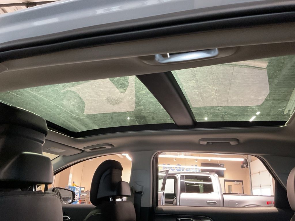 New 2026 Gray Kia SX-Prestige image 9