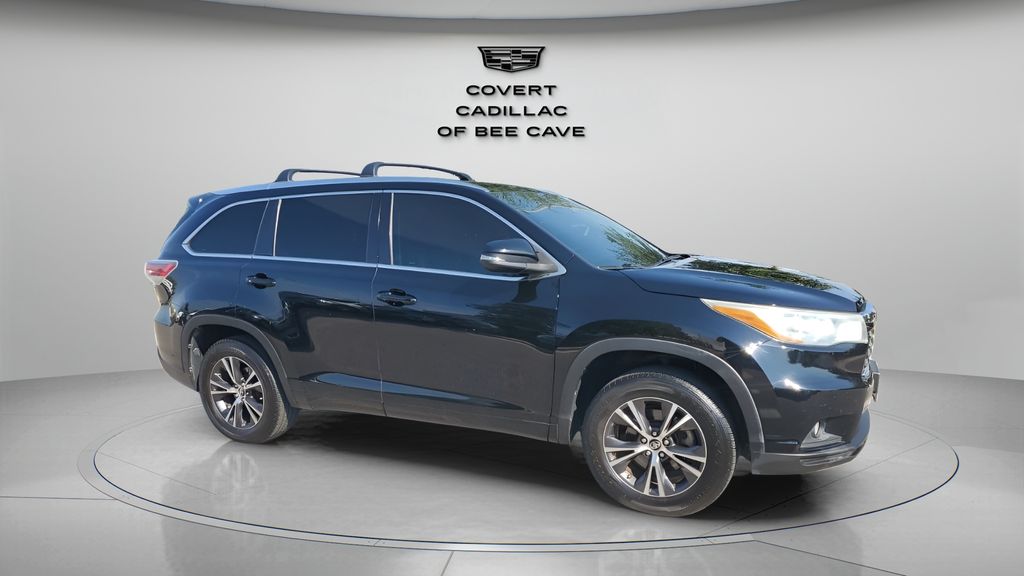 Used Car 2016 Toyota Highlander  Xle V6 For Sale In Austin, Texas