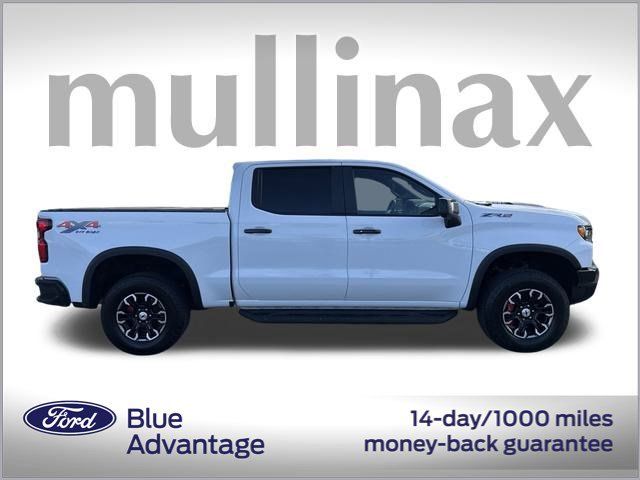 Used 2023 Chevrolet Silverado 1500 ZR2 with VIN 3GCUDHELXPG100233 for sale in Lake Park, FL