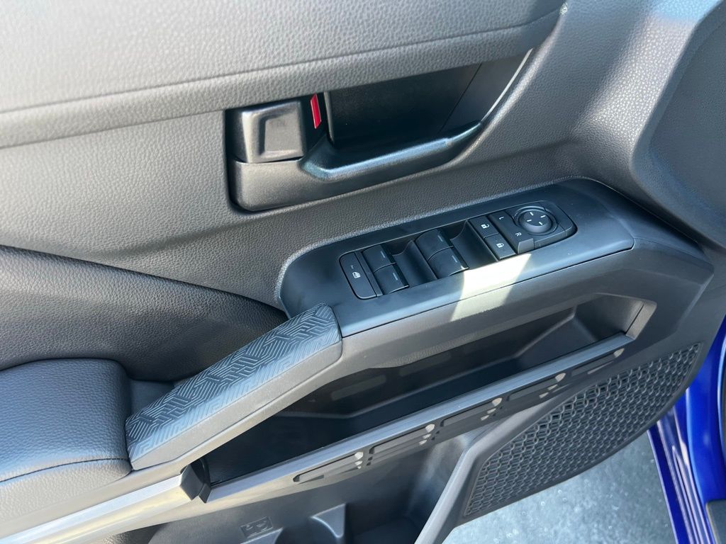 2025 Toyota Tacoma SR5 Double Cab photo 21