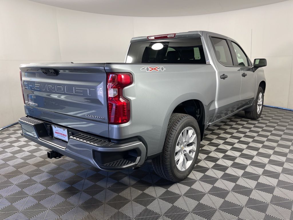 Thumbnail: 2026 Chevrolet Silverado 1500 - 5