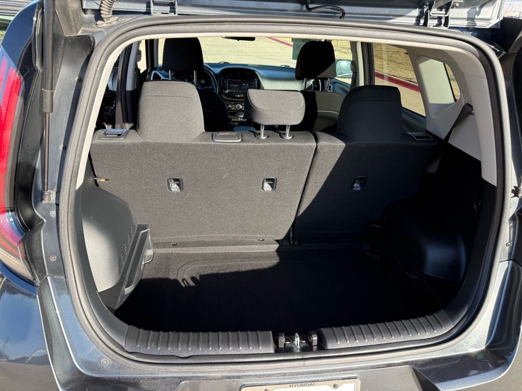 Thumbnail: 2023 Kia Soul - 24