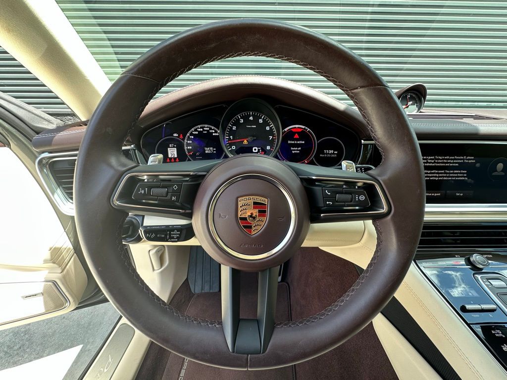 Thumbnail: 2023 Porsche Panamera - 20