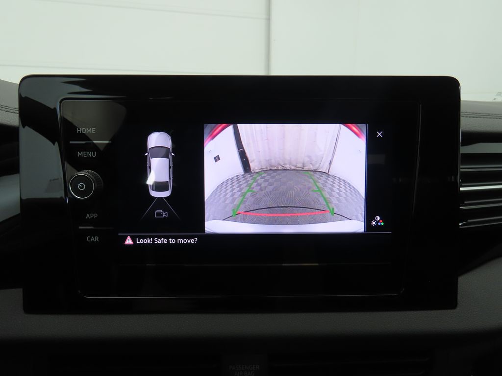 Thumbnail: 2025 Volkswagen Jetta - 15