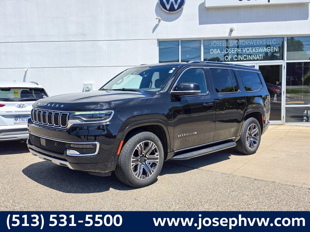 Diamond Black Crystal Pearlcoat 2024 Jeep Wagoneer Series II 4WD SUV / Crossover Four-Wheel Drive 8-Speed Automatic